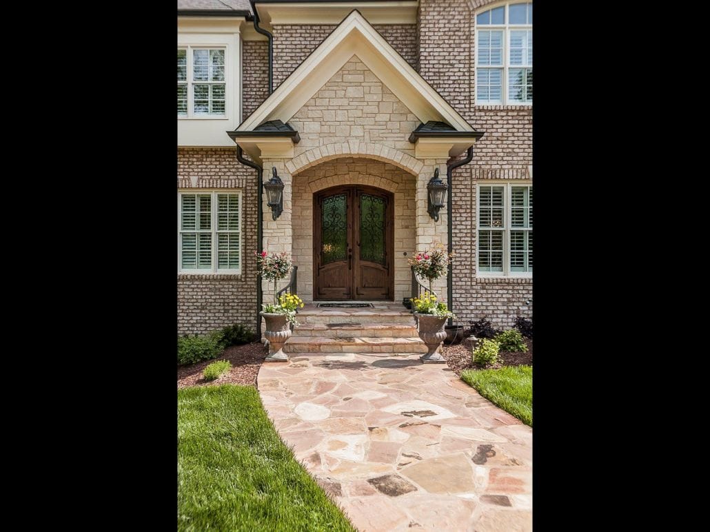 The Holly Bluffs Hurst Home Company